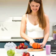 مخلوط‌کن حرفه‌ای UltraMix BLND03 با موتور قدرتمند ۱۸۰۰ وات و طراحی مدرن